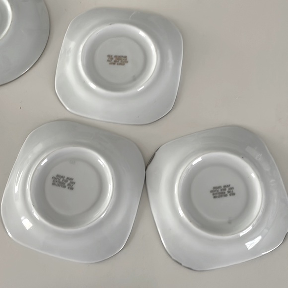 (2/$20) 6 x 24K gold plated tea saucers - Picture 11 of 11